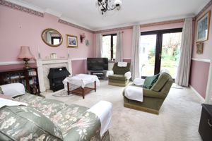 Living Room- click for photo gallery